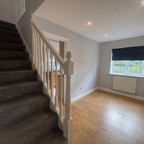 Hopgood Close - Photo 1