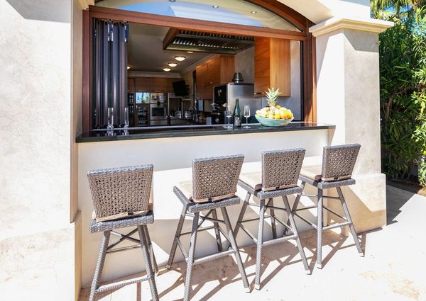 Luxury Villa for rent in Marbella Del Este, Andalusia