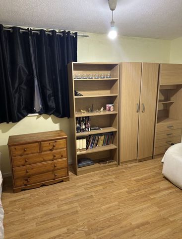 Lovely and bright large double room available - Photo 2