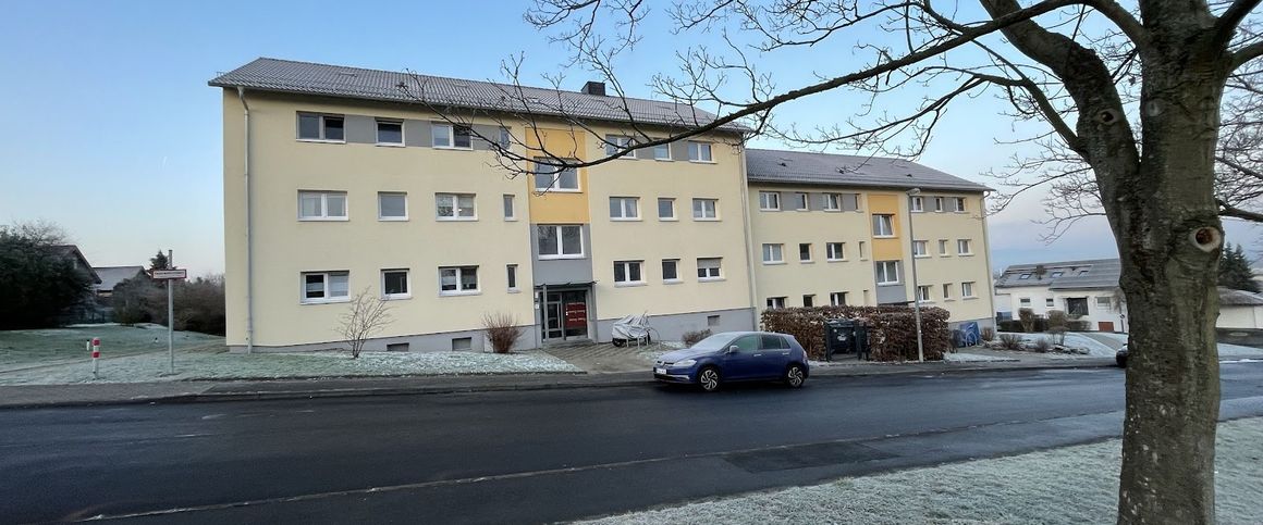 Erdgeschosswohnung mit Balkon zum Wohlfühlen - Photo 1