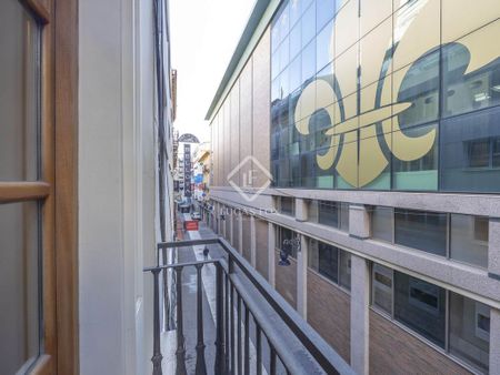 2 bedroom luxury Apartment for rent in Valencia - Photo 2