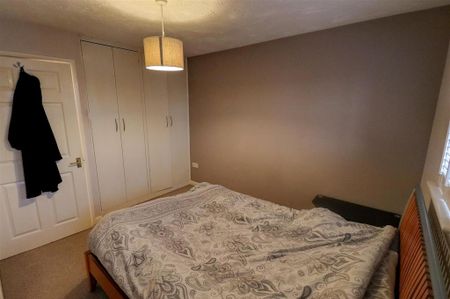 2 bedroom detached house to rent - Photo 3