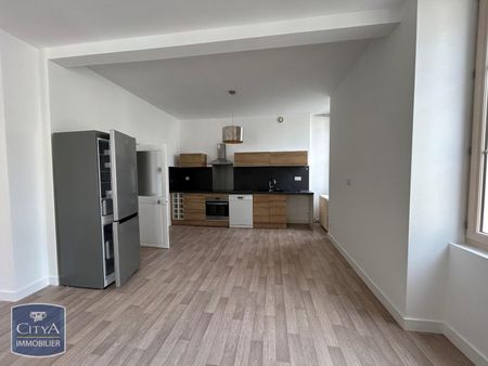 Location Appartement 5 pièces 94m² LE BLANC 36300 - Photo 4