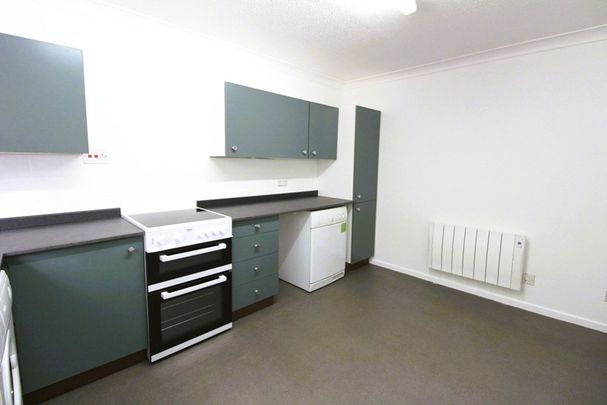 Kings Way, Humphrey Lodge Kings Way, RH15 - Photo 1