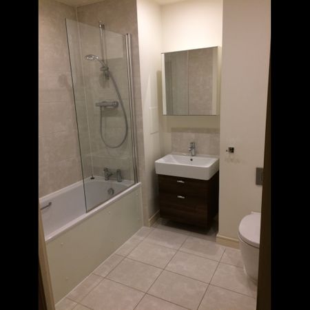 1 Bed Flat, Tawny Court, NW9 - Photo 3