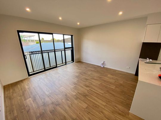 3 Bedroom Townhouse Mt Albert - Photo 1