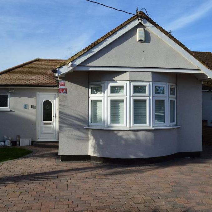 3 bedroom bungalow to rent - Photo 1