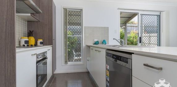 3 Bedroom Quiet Complex - Photo 2