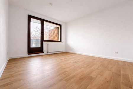 FRISCH RENOVIERTE 4-ZIMMERWOHNUNG MIT BALKON IN KREFELD ZU MIETEN! - Photo 5
