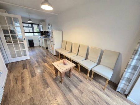 Vandyke, Bracknell, Berkshire, RG12 - Photo 3