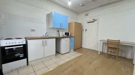 Studio to rent - Photo 5