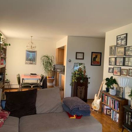 1 Bedroom w/1/2 Ensuite in 2-Bedroom next to Stanley Park - Photo 4