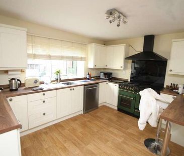 Swan Grove, Chappel, CO6 - Photo 1