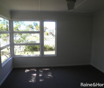 3 Bed Family Home with Yard in Quiet Location - Photo 4