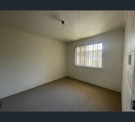 3/202 Plummer Street, South Albury, NSW 2640 - Photo 3