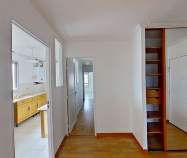 Location Appartement 5 pièces 97m² - Photo 5