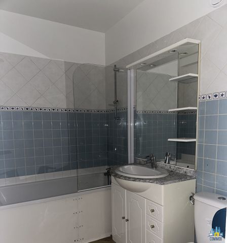 Location Appartement 1 pièce 28m² COURBEVOIE 92400 - Photo 5