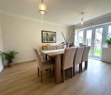 Courtlands Drive, Watford - Photo 3