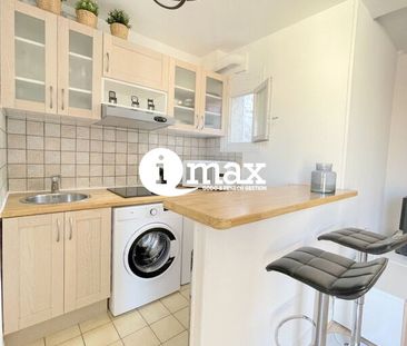 Location Appartement PARIS 18 - - Photo 5