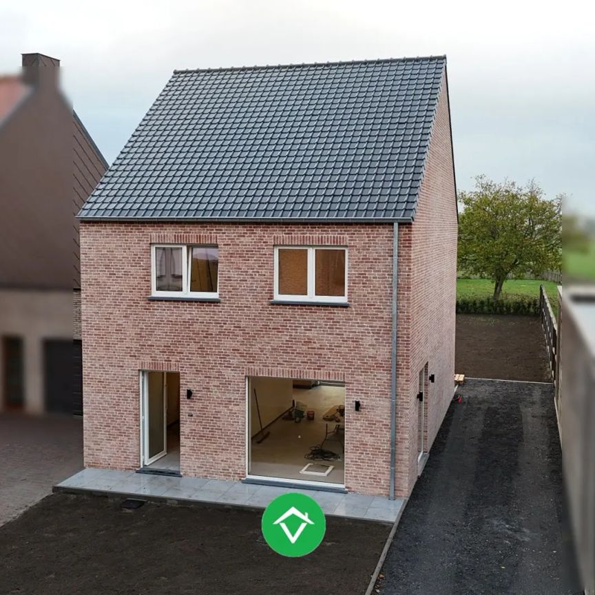 Stijlvolle halfopen nieuwbouwwoning in het landelijke Koekelare - Foto 1