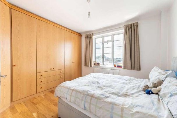 Hatherley Grove, Westbourne Grove, W2 - Photo 1