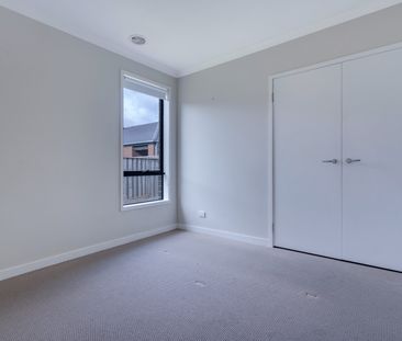 A Great Family Home! - Photo 3