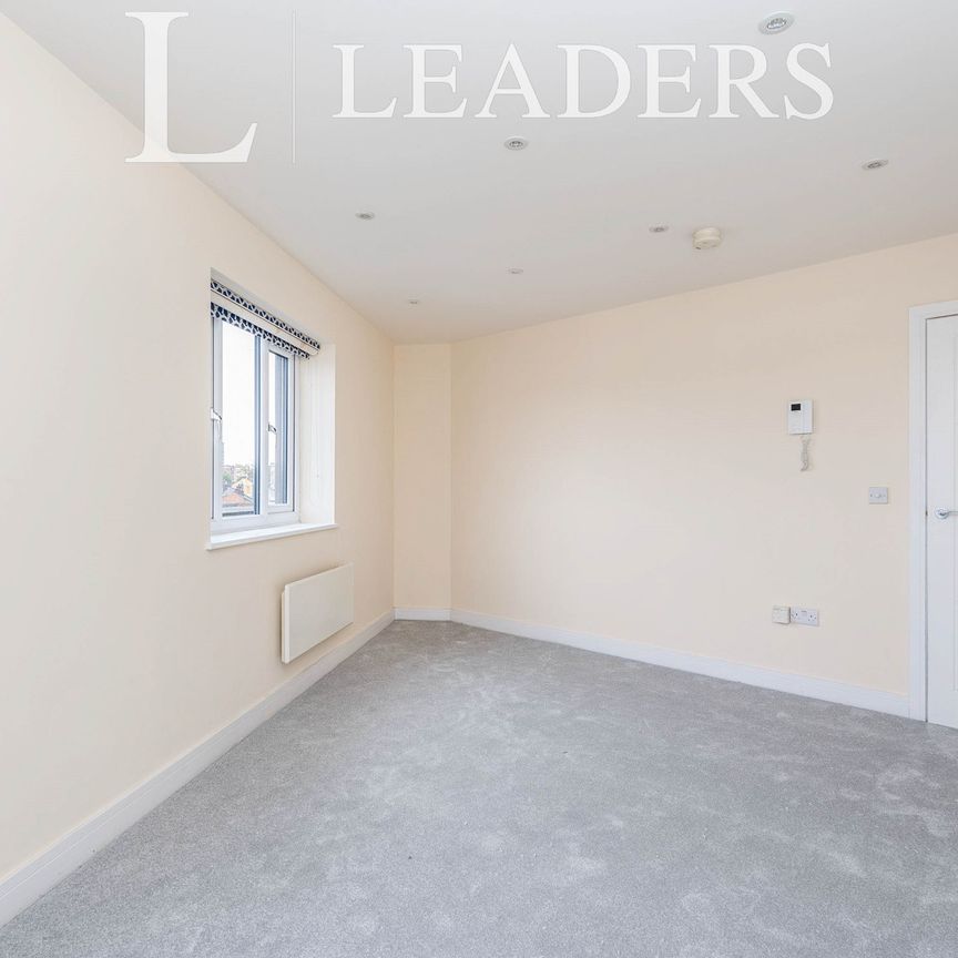 2 bedroom apartment to rent Kingsbury Road, Southampton, SO14 - Photo 1