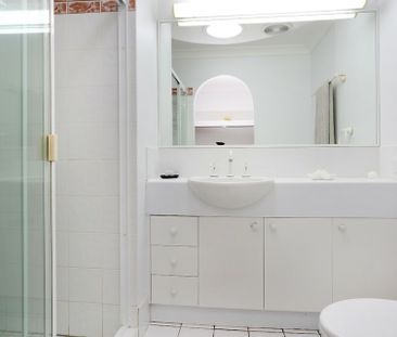 GRANNY FLAT INC ELECTRICITY, WATER, INTERNET AND SOME STREAMING SIT... - Photo 5