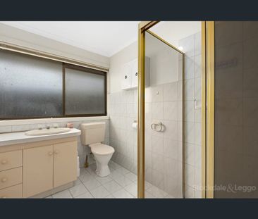 Neat & tidy unit in quiet street - Photo 5