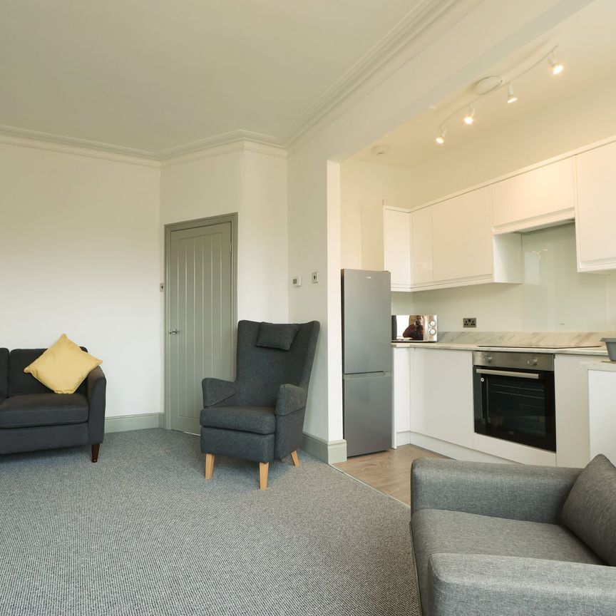 2 Bedroom Home – Medium Let - Photo 1