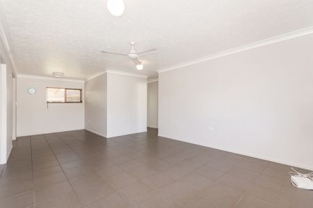 1/191 Ross River Road, - Photo 5