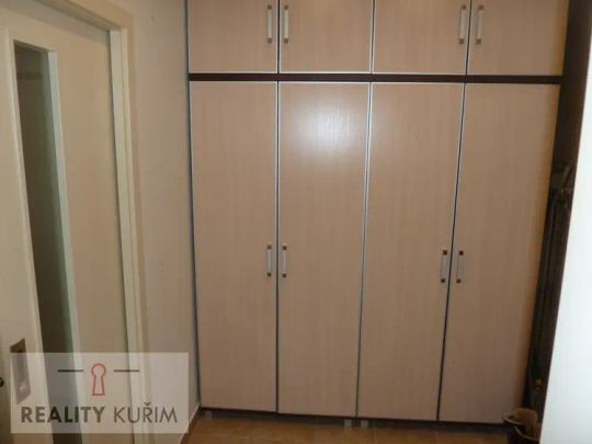 PRONÁJEM 1+KK, KUŘIM - Photo 1