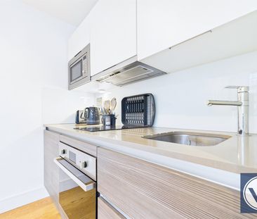 Apartment to Rent: Trident House, UB3 - Photo 6