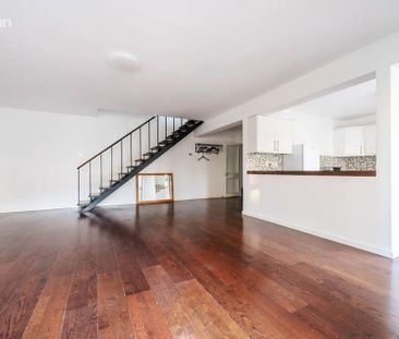 3 bedroom maisonette to rent - Photo 2