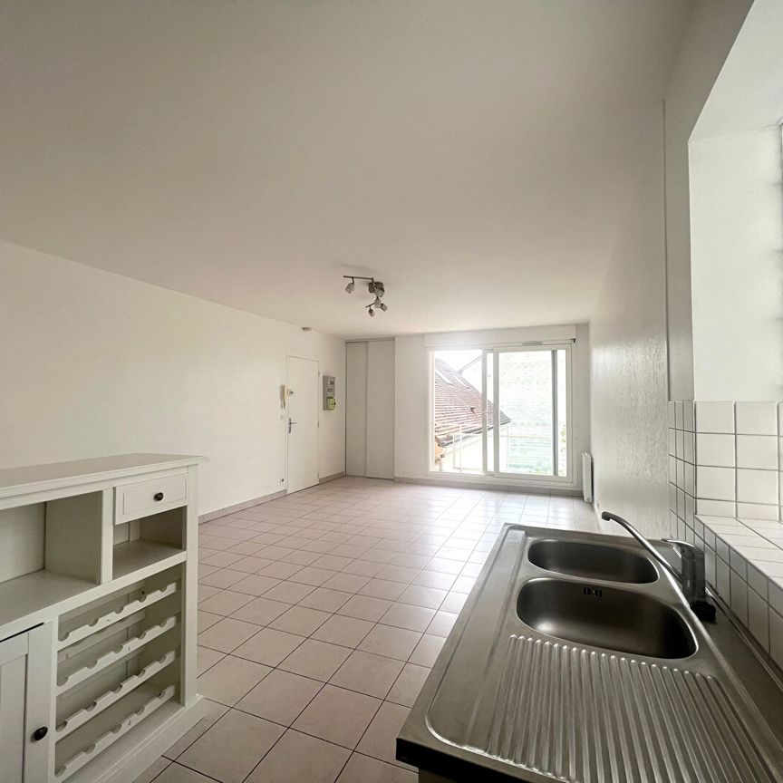 Centre ville Appartement 2 pièce(s) 48.68 m2 - Photo 1