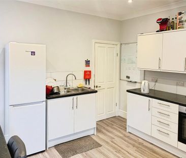 1 bedroom in a house share to rent - Photo 6