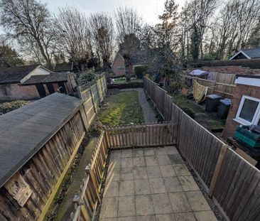 2 bedroom end of terrace house to rent - Photo 6