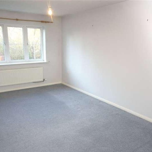 Williams Lane, Fernwood, Newark, NG24 - Photo 1