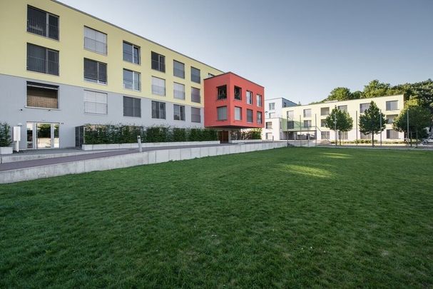 Unique, trendy, central - your new home on three floors - Photo 1