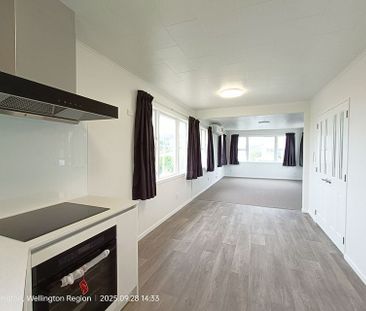 Bright, Modern & Family-Ready – Your Newlands Home - Photo 4