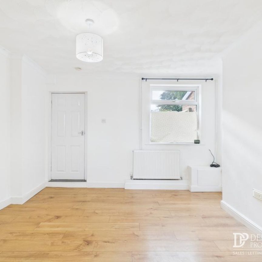 2 Bedroom Terraced House - Photo 1