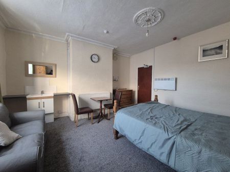 Lower High Street, Stourbridge, West Midlands, DY8 - Photo 2