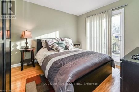 158 FENNELL AVENUE E - Photo 5