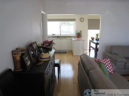 Beautifully Presented Home in a Quiet Court Location - Photo 1