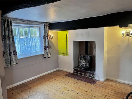 3 bedroom end of terrace house to rent - Photo 2