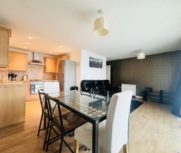 2 Bed Flat, Foxglove Way, LU3 - Photo 2