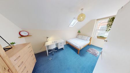 5 bedroom terraced house to rent - Photo 2