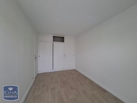 Location Appartement 2 pièces 50m² BOURGES 18000 - Photo 2