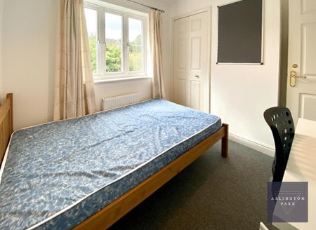 4 bedroom private hall to rent - Photo 2