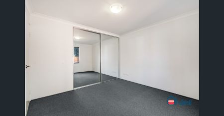 KENWICK - 1X1 - NEAT, TIDY GROUND FLOOR APARTMENT - Photo 5